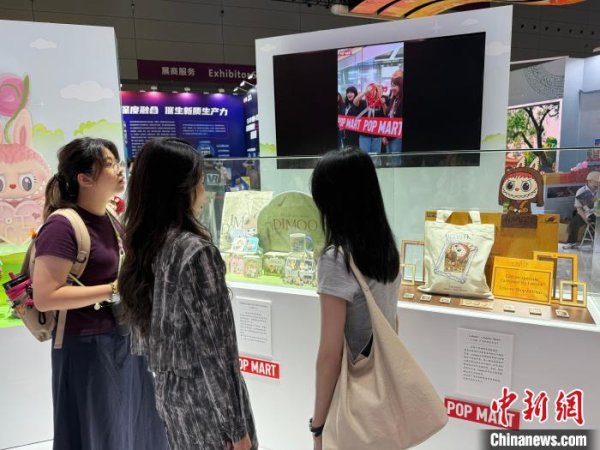 联华证券 LABUBU席卷全球 中国“潮玩” IP 出海热